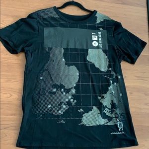 Nike Air Huarache Shirt (size L)